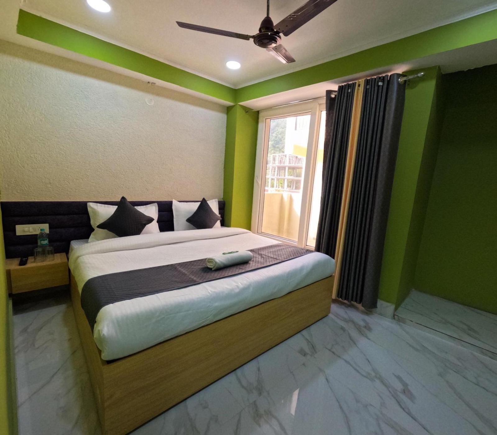 Hotel Aastha Height Rishikesh Exterior photo